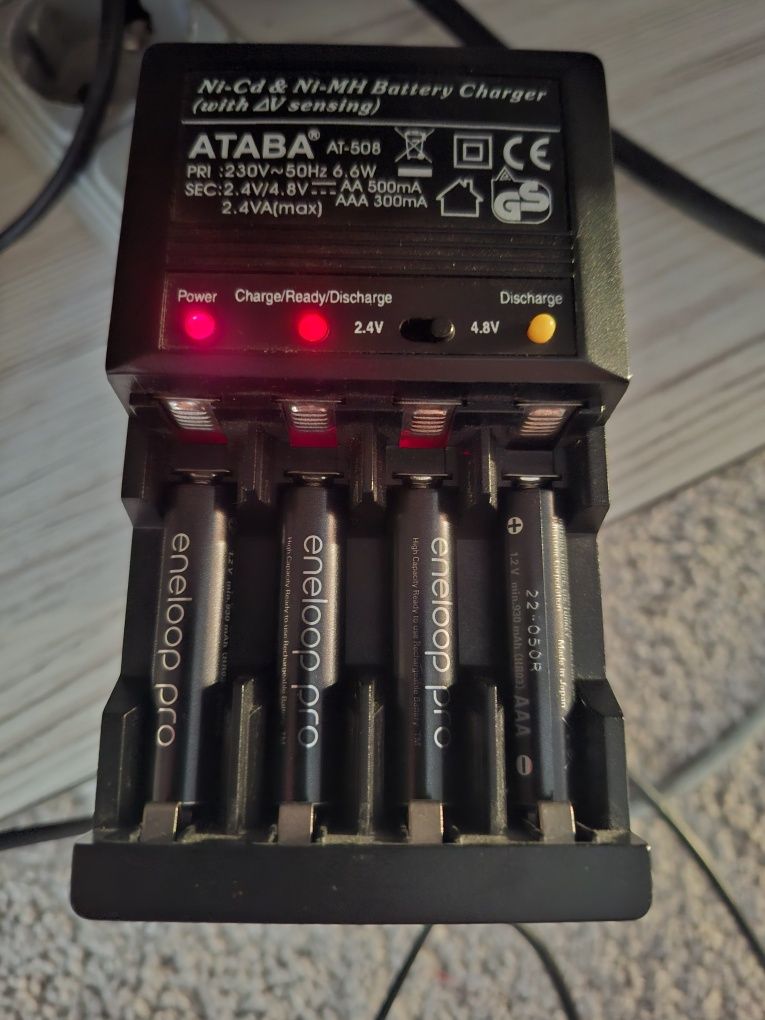 Продам - Зарядний пристрій ATABA AT-508