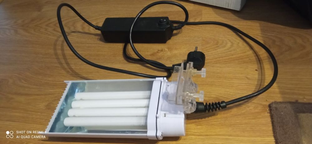 Lampa oswietlenie akwarium