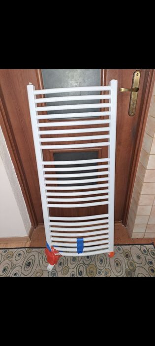 Grzejnik łazienkowy drabinkowy wys: 120cm. Szer: 50cm. Biały