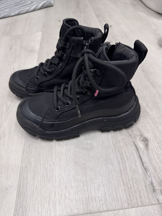 Черевики бренду zara для дівчинки