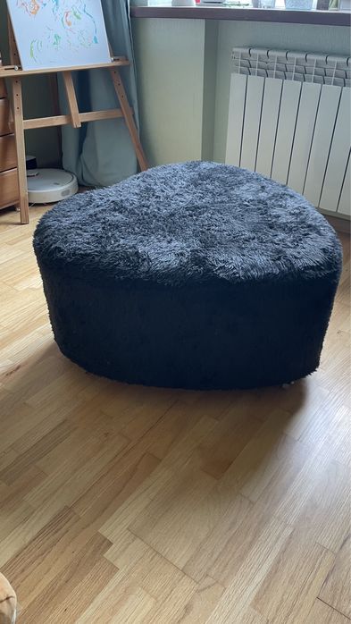Большой пуф в форме сердца-темно-синий кожзам или черны пушистый чехол
