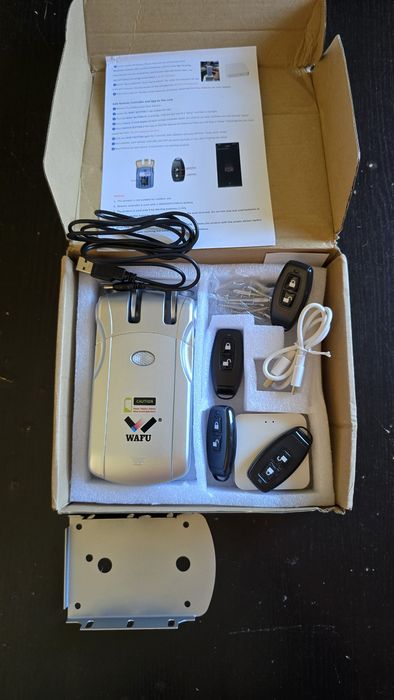 Fechadura eletrónica p/porta