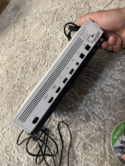 Xbox One S 1 TB !