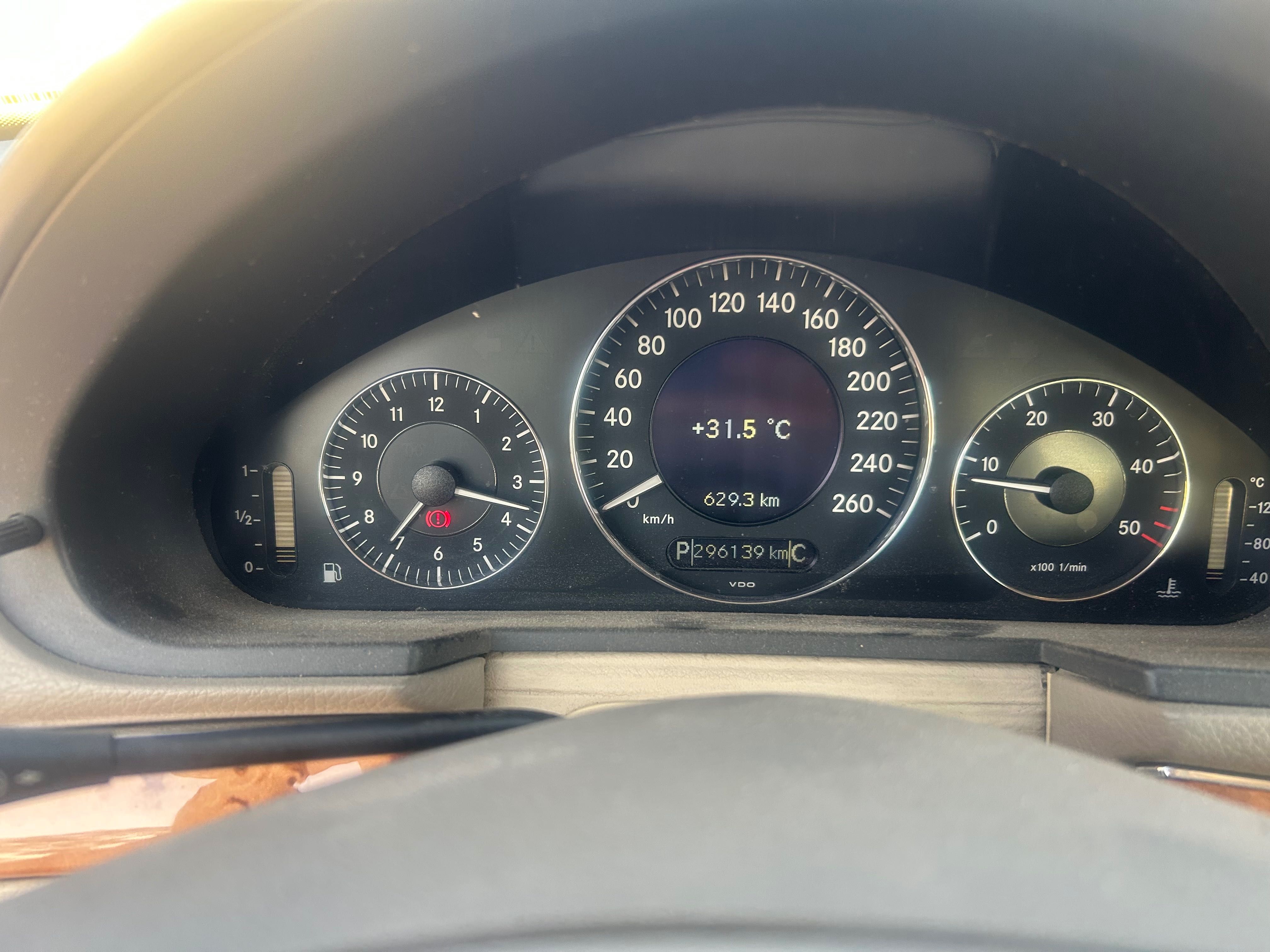 Mercedes Class E270