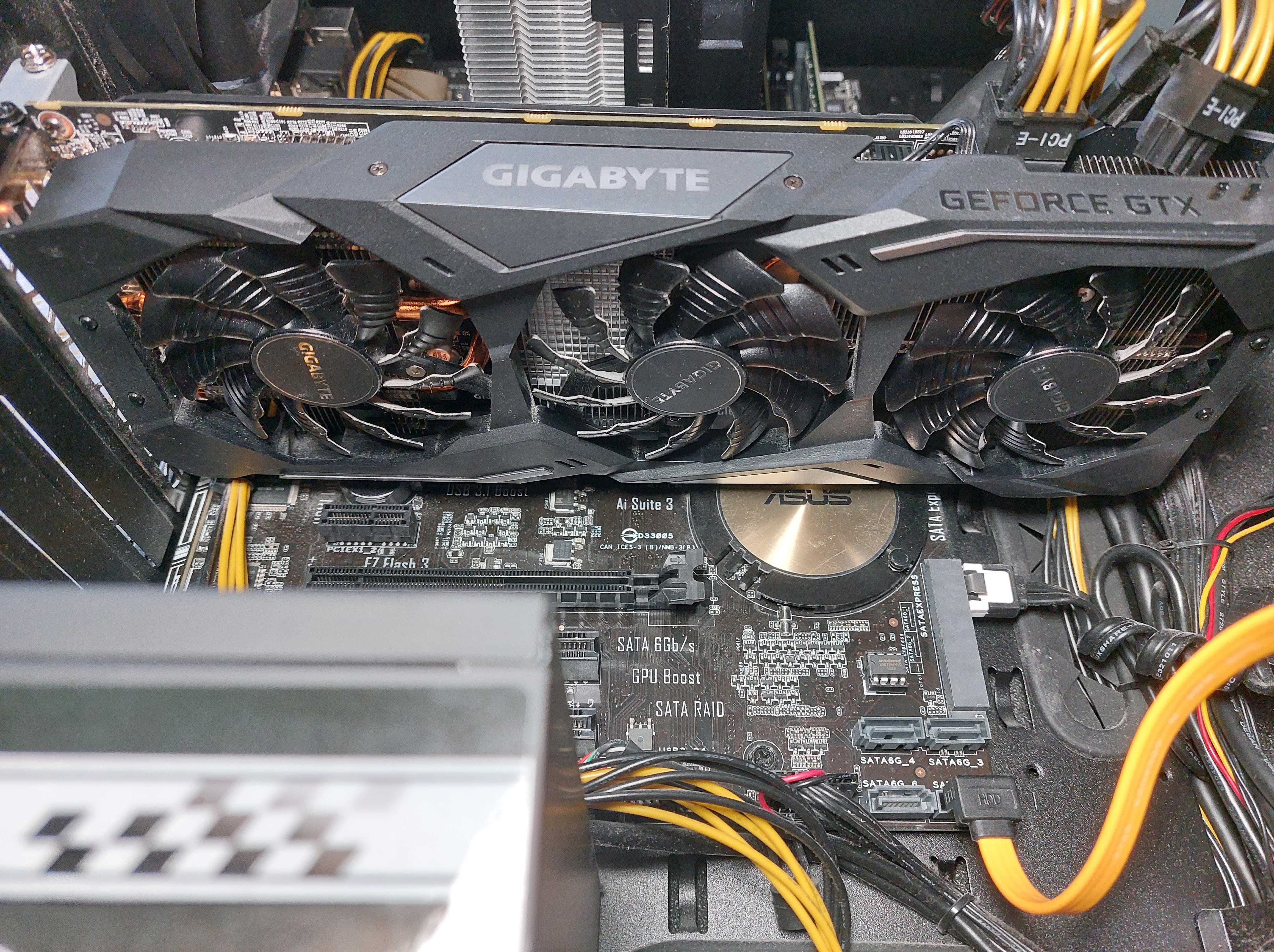 Komputer stacjonarny Intel i7-7700K 4.20GHz, 16 GB, GeForce GTX 1660