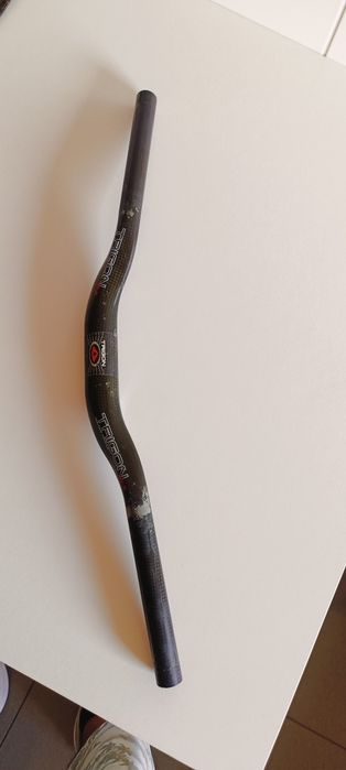 Guiador BTT carbono TRIGON