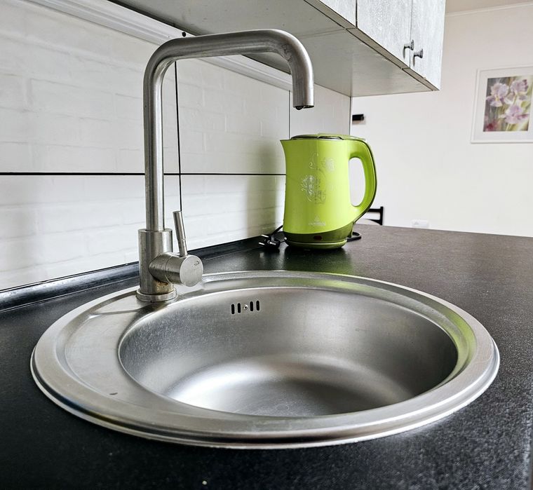 Ждем Вас в 1-ком квартире посуточно на Артековской 29, левый берег.