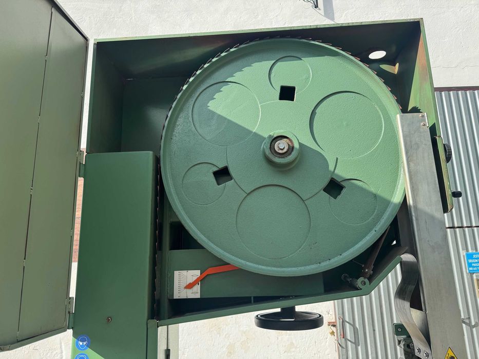 Piła taśmowa rozdzielcza do lameli AGAZZIANI 900 R