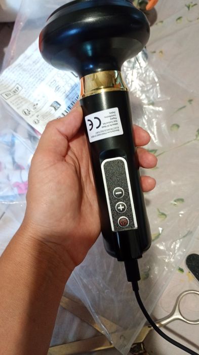 Антицеллюлитный массажёр присоска