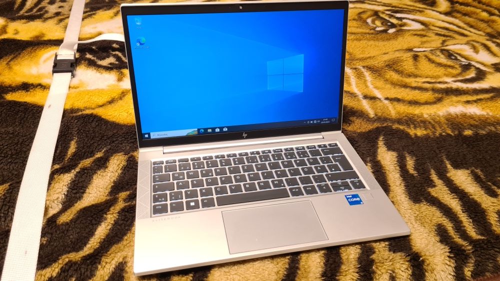 Laptop HP EliteBook 830 G8 i5-1145G7,Intel Iris Xe,RAM-16GB,SSD-512GB