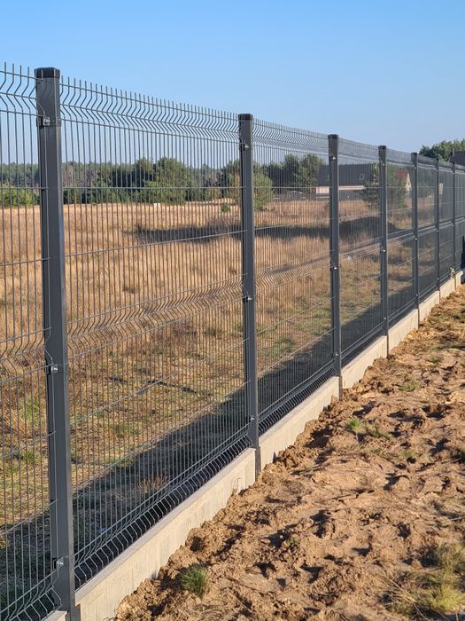 Panele Ogrodzeniowe 3D Ogrodzenia Panelowe Montaż Podmurówka Brama Fur