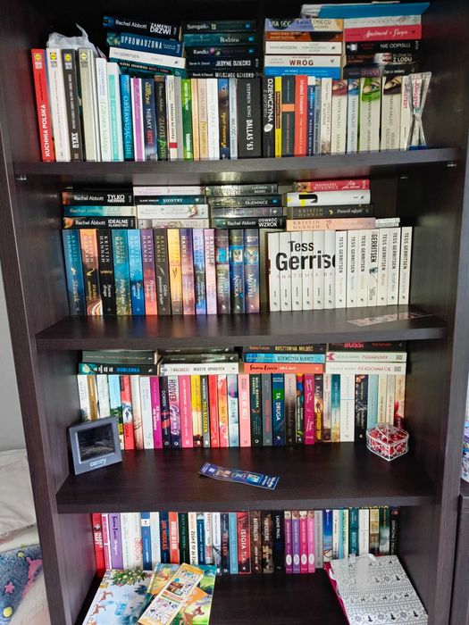 Zestaw mebli do sypialni/salonu