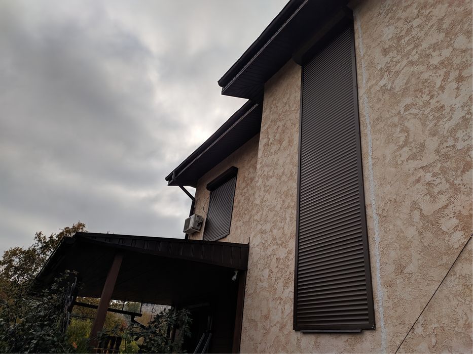 Защитные ролеты, ставни, секционные ворота, рольставни, ворота, ремонт