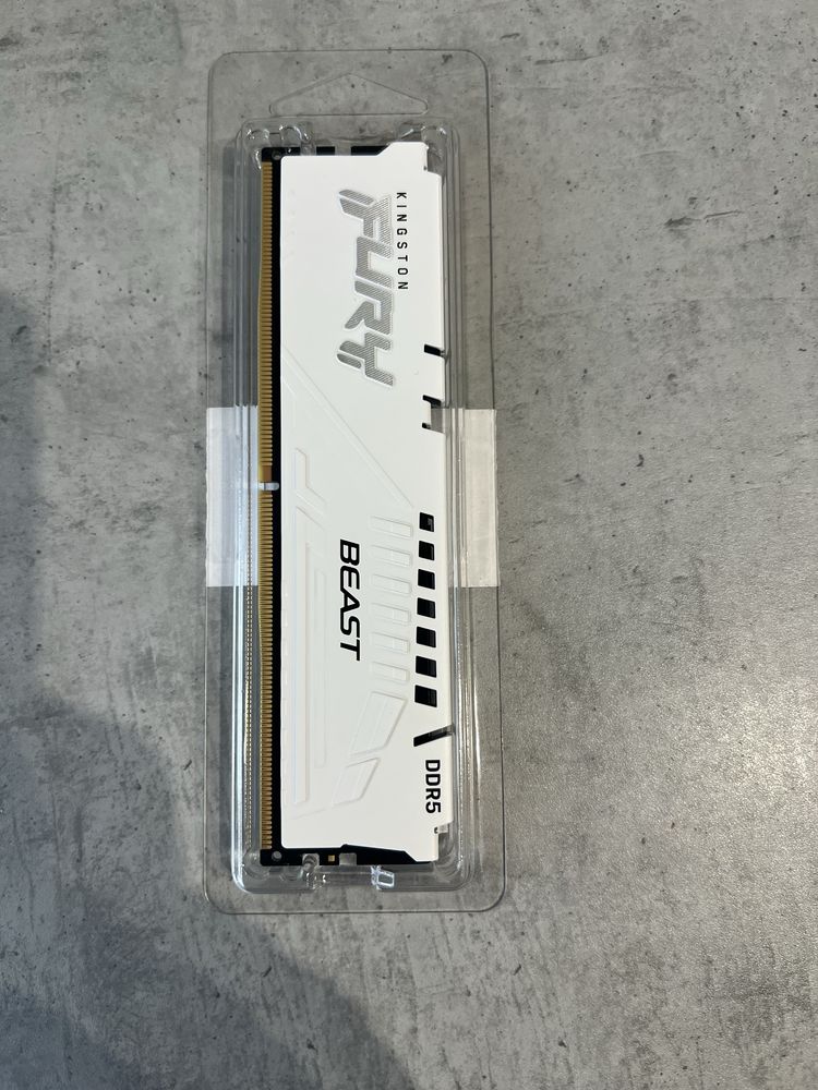 RAM Kingston Fury Beast DDR5 6400 32 GB White (KF564C32BWE-32) ОЗУ ОЗП