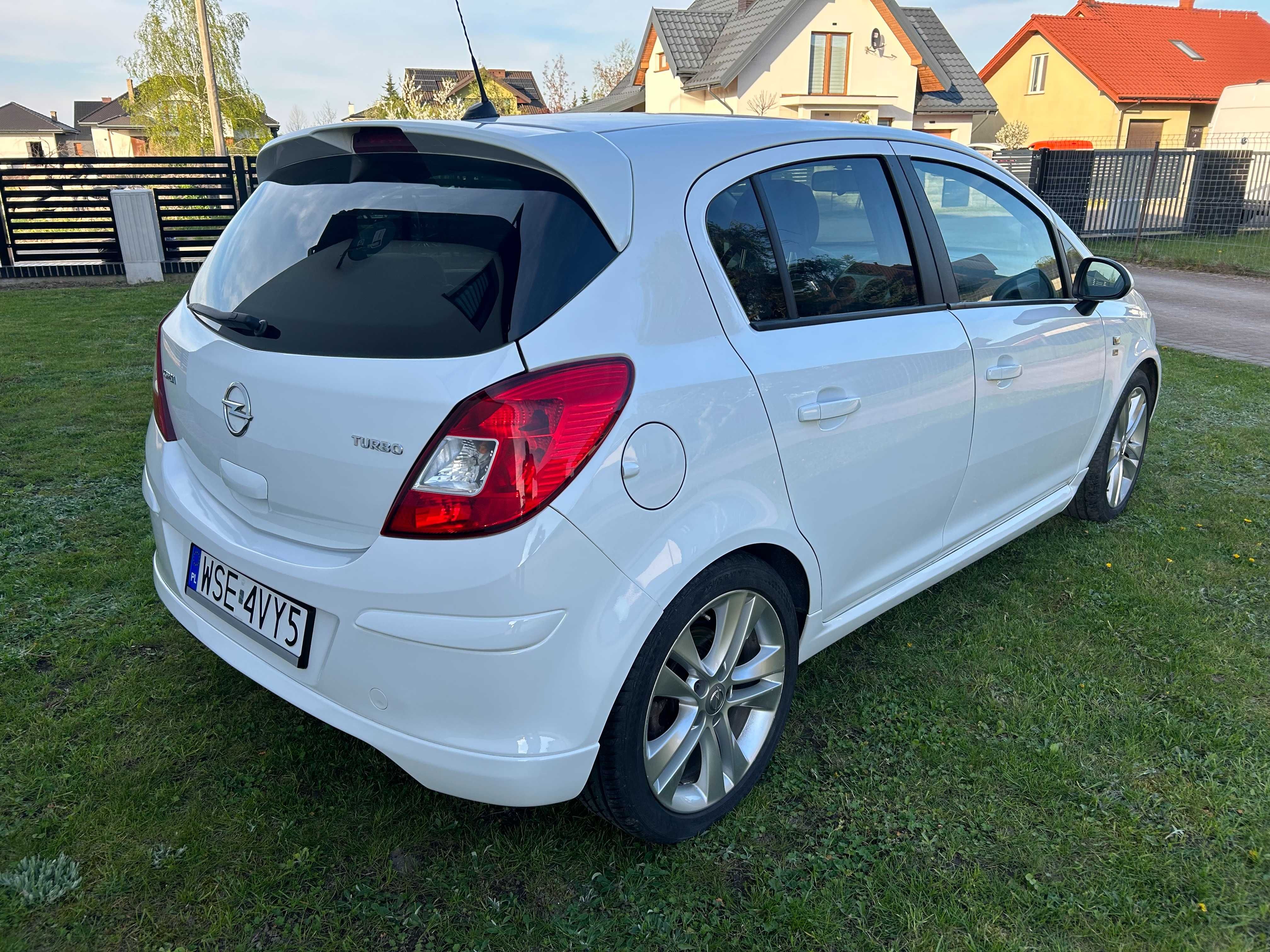 Opel Corsa D 1.6 Turbo 150KM OPC LINE