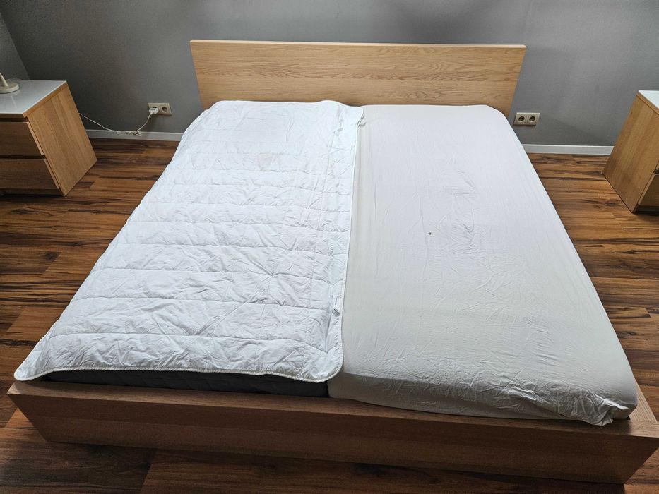 Materac 90x200 (Ikea Hovag średnio-twardy)