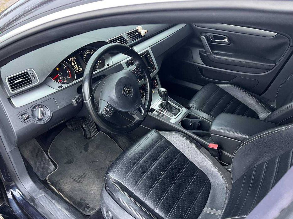 Продам Volkswagen CC 2010, 2.0л, бензин, автомат.