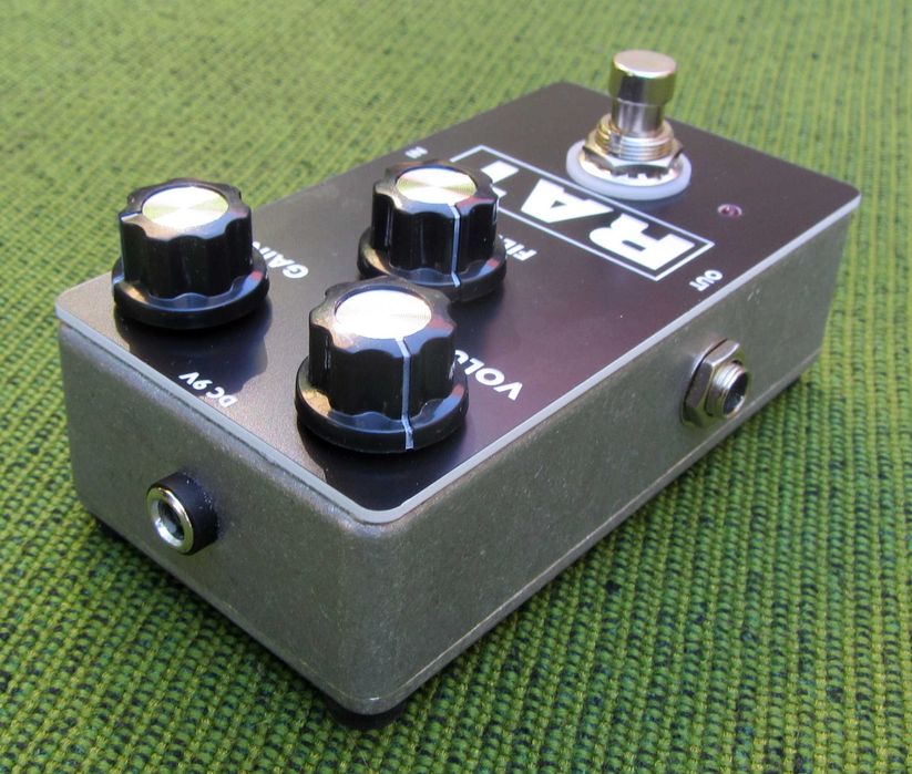 Efekt gitarowy Proco Rat 2 (klon)