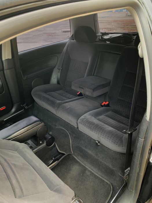 Volkswagen Golf 4 1999 1.4 бензин мкпп