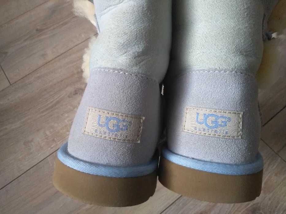 Ugg Bailey Button 36/37 śliczne śniegowce denim jasno niebieskie