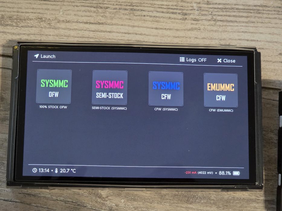 Nintendo Switch OLED 64GB + karta 1TB | CFW | Mega zadbany