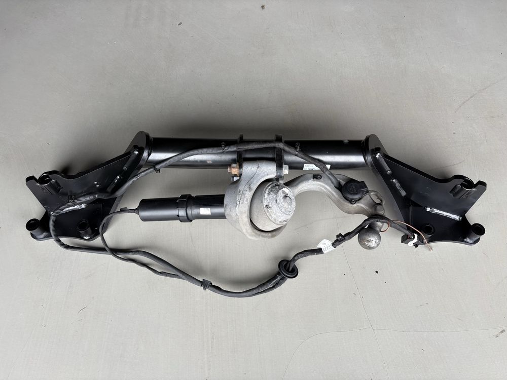 Фаркоп 760 803 881 E. Volkswagen Touareg III CR