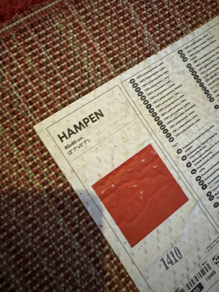 Tapete vermelho IKEA