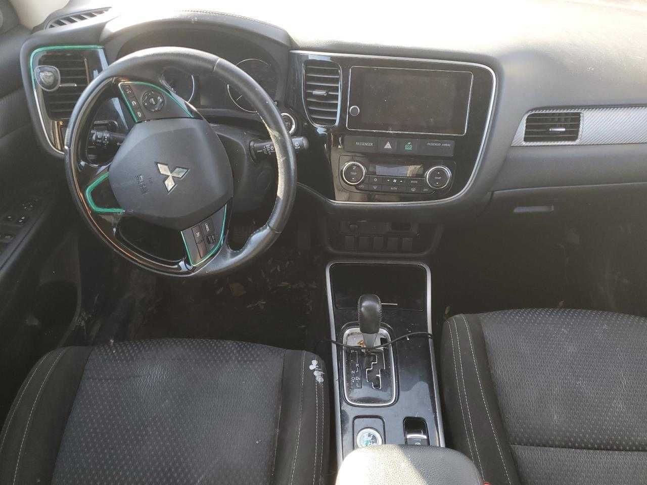 Mitsubishi Outlander SE 2018