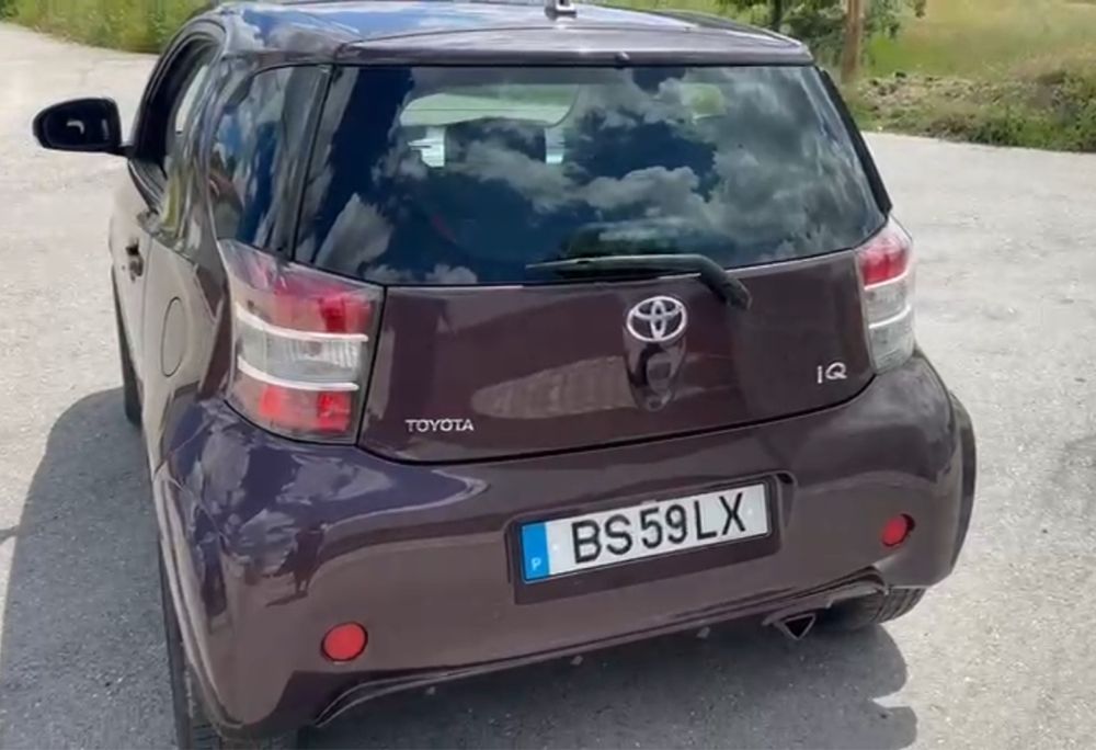 Toyota IQ * 1.0 VVT-i 2  * 126 mil Km * Bluetooth * Sem Riscos * Novo