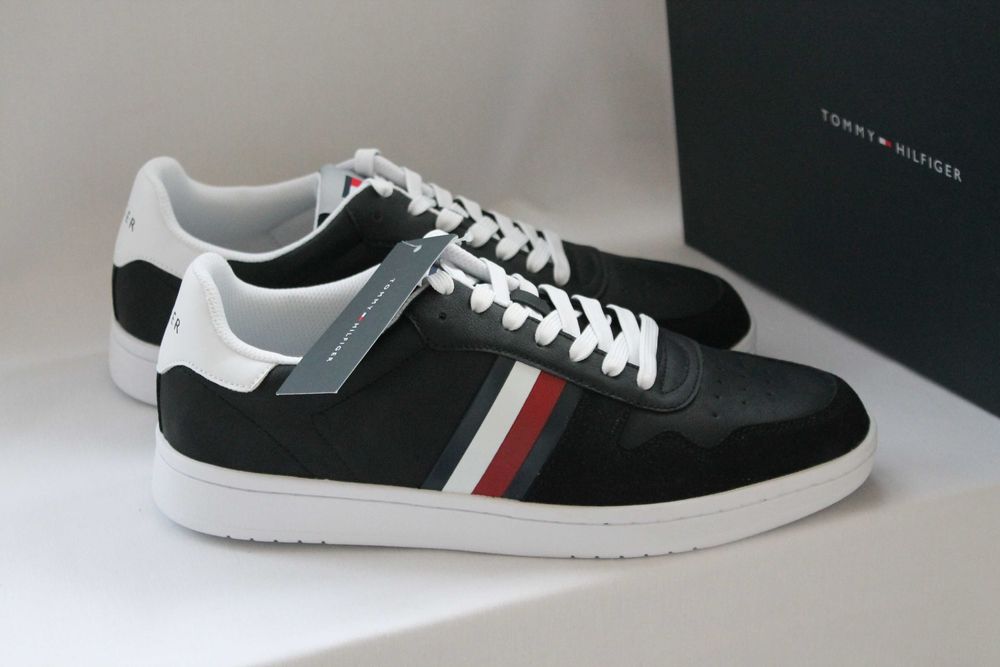 Оригінальні Tommy Hilfiger Limmy  розмір 45,5-46 уст.-29,8-29,9 см