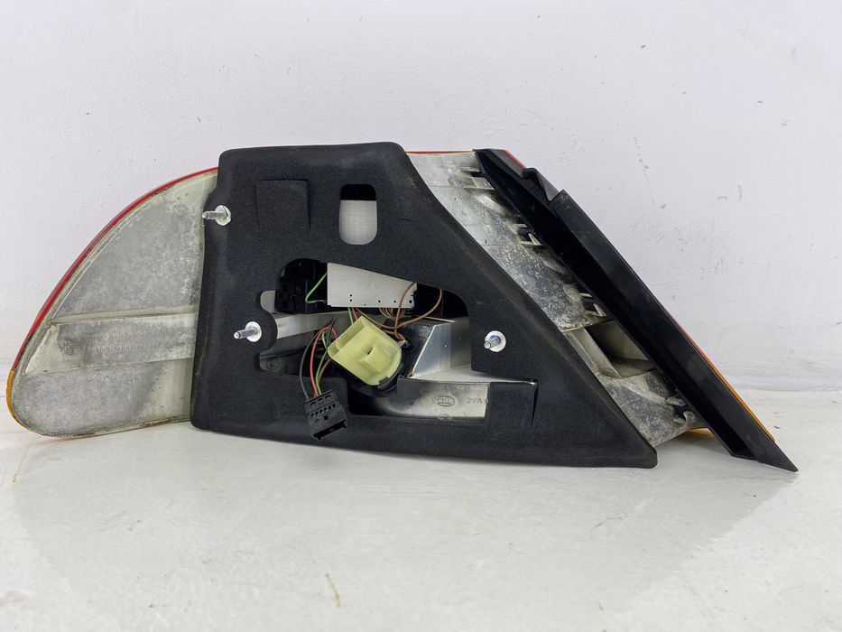 Bmw 7 E65 prawa lampa w błotnik prawy tył