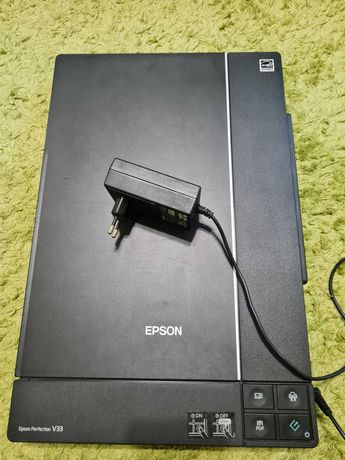 Планшетный сканер Epson Perfection V33