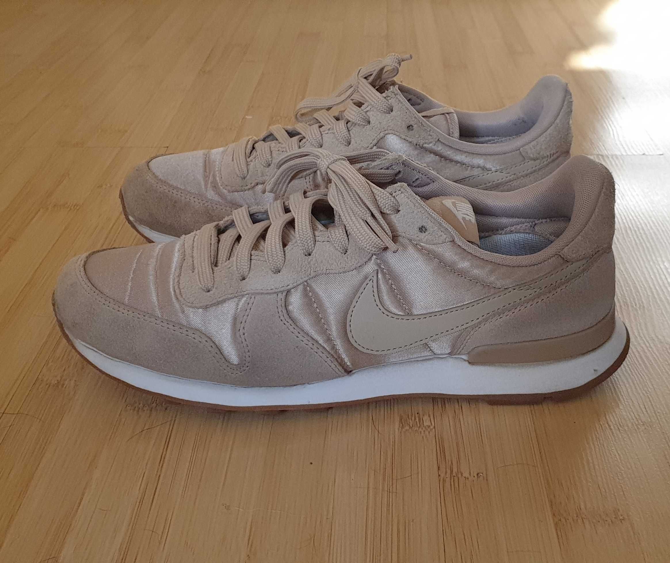 Oryginalne buty damskie Nike Sportswear
INTERNATIONALIST rozm.40,5