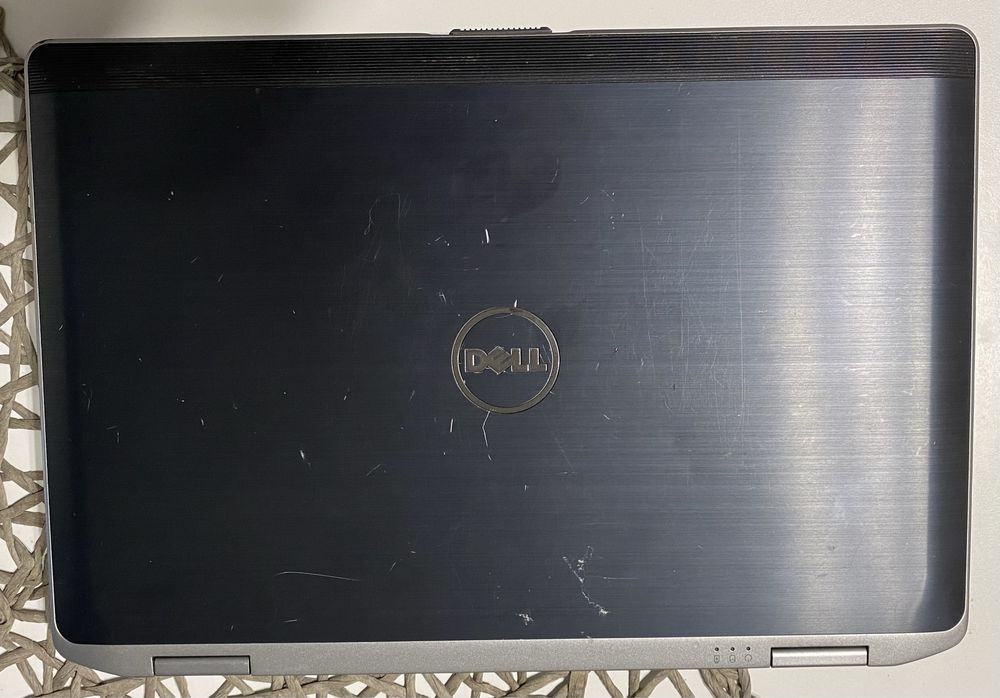 Laptop komputer Dell Latitude E6430