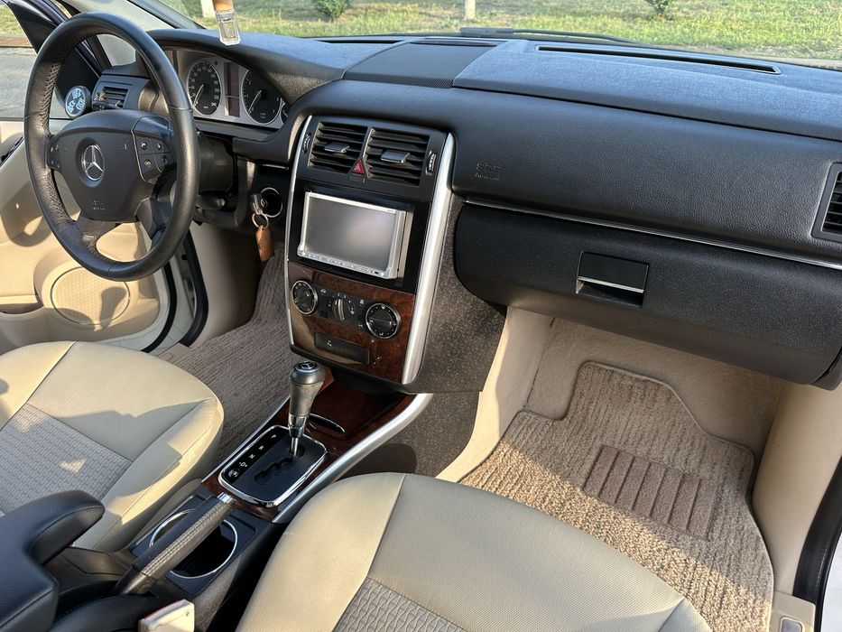 Mercedes Benz B Class