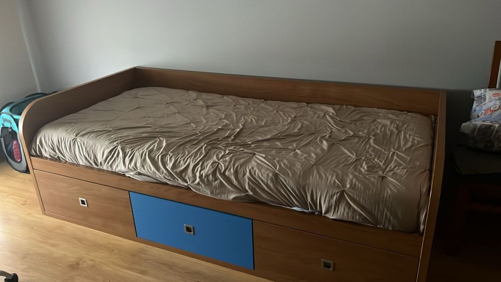 Cama de solteiro