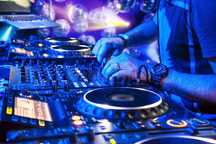 Dj. Oprawa muzyczna imprez. Warszawa. Otwock. Piaseczno. Warka.