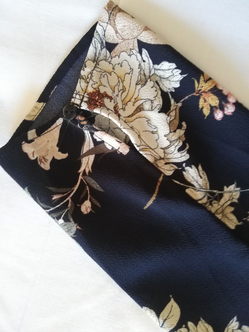 Vestido floral Stradivarius