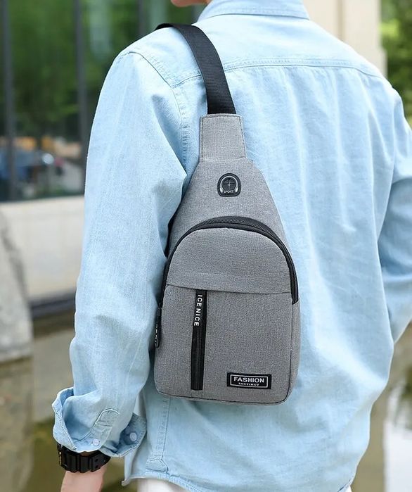 Męska torba na ramię z wyjściem USB - szara