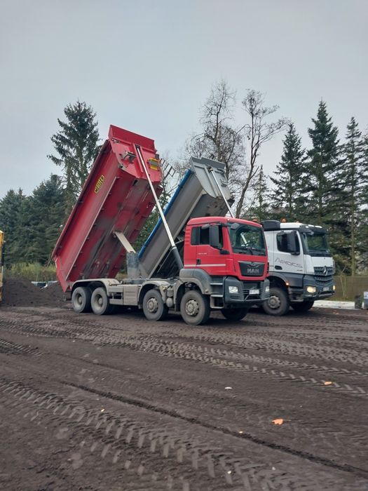 Wywrotka 8x6 wynajem usługi Warszawa  spych walec koparka long