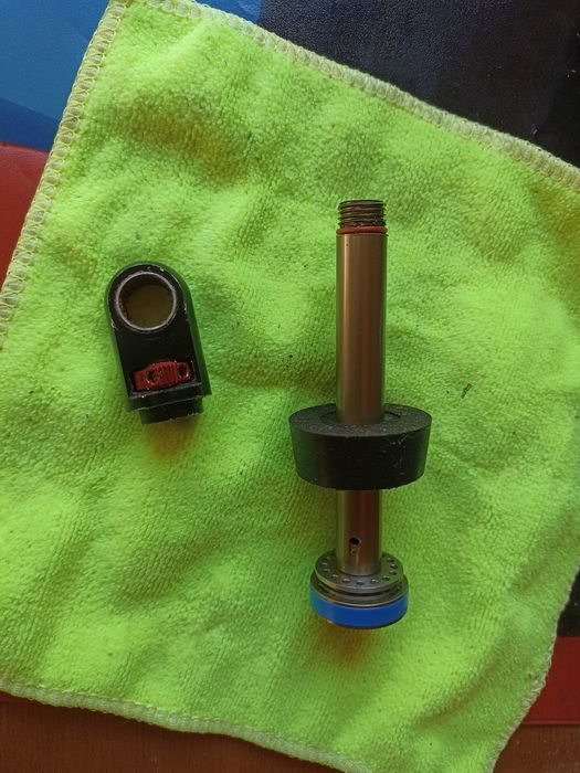 Shaft rock shox vivid