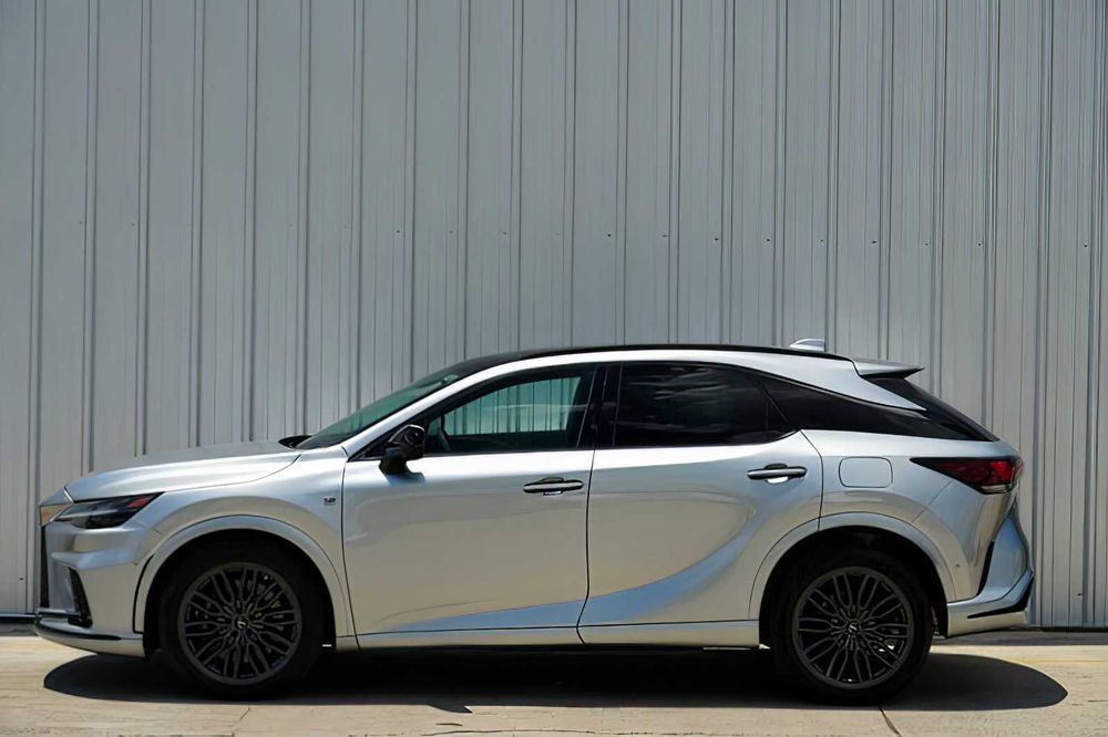 Lexus RX 500h      2023