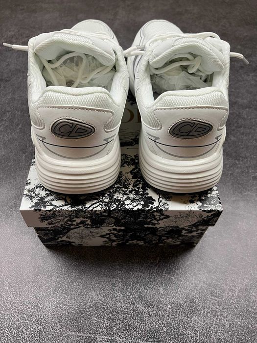 Dior B30 Beige White