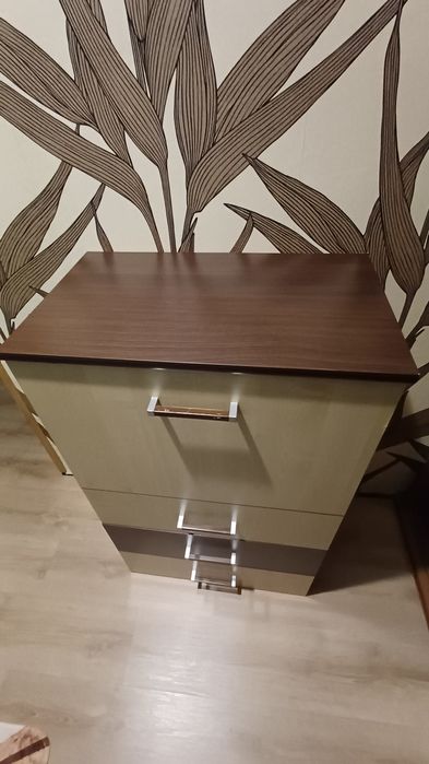 Komoda z szufladami