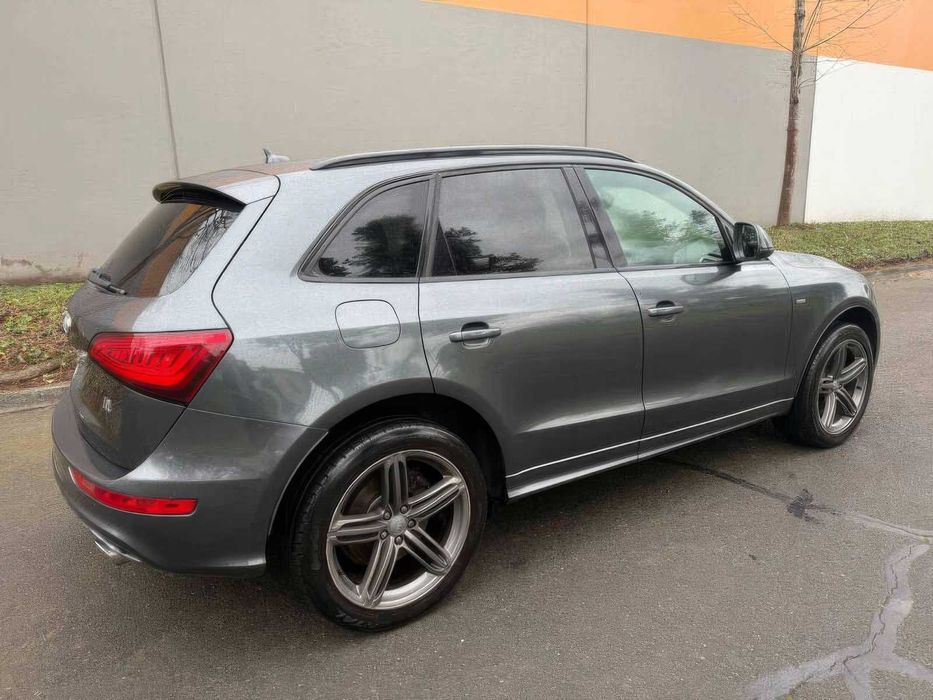 Audi Q5 quattro Premium Plus      2016
