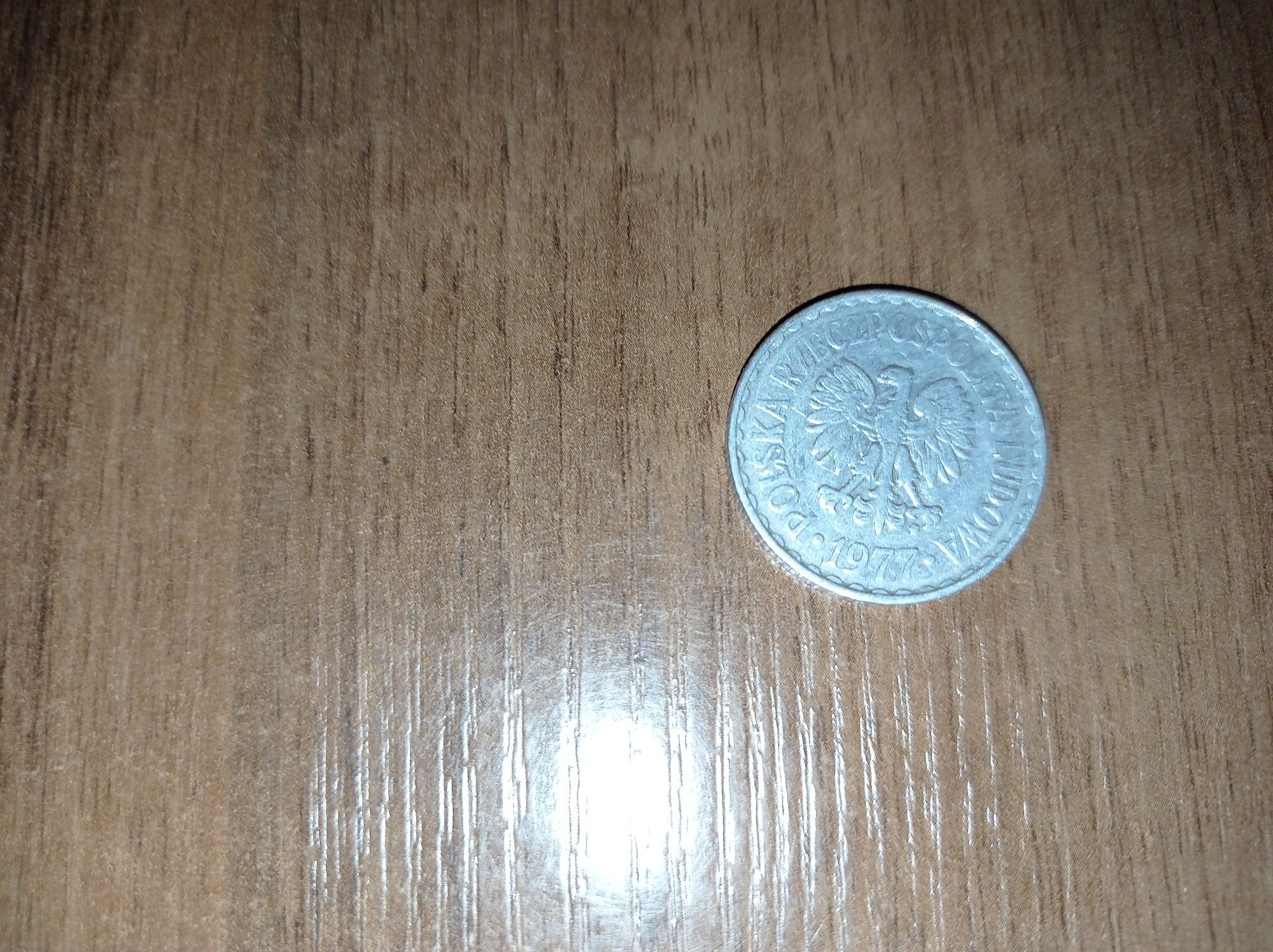 Stara moneta 1 zł z roku 1977