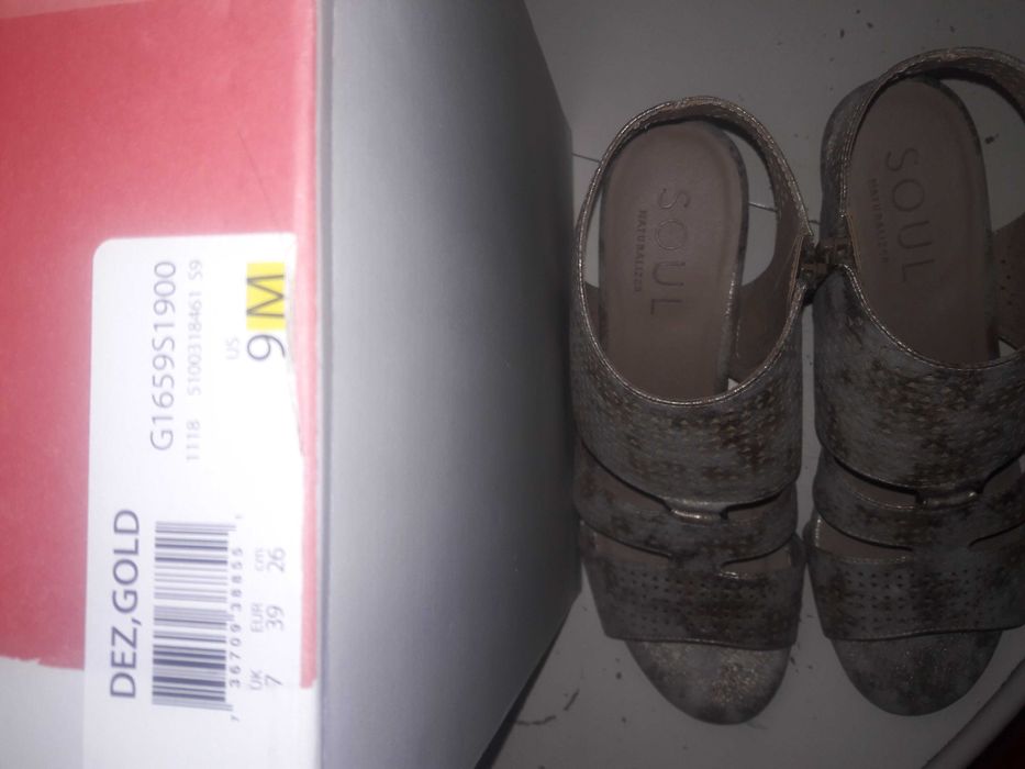 Босоножки naturalizer 39р.