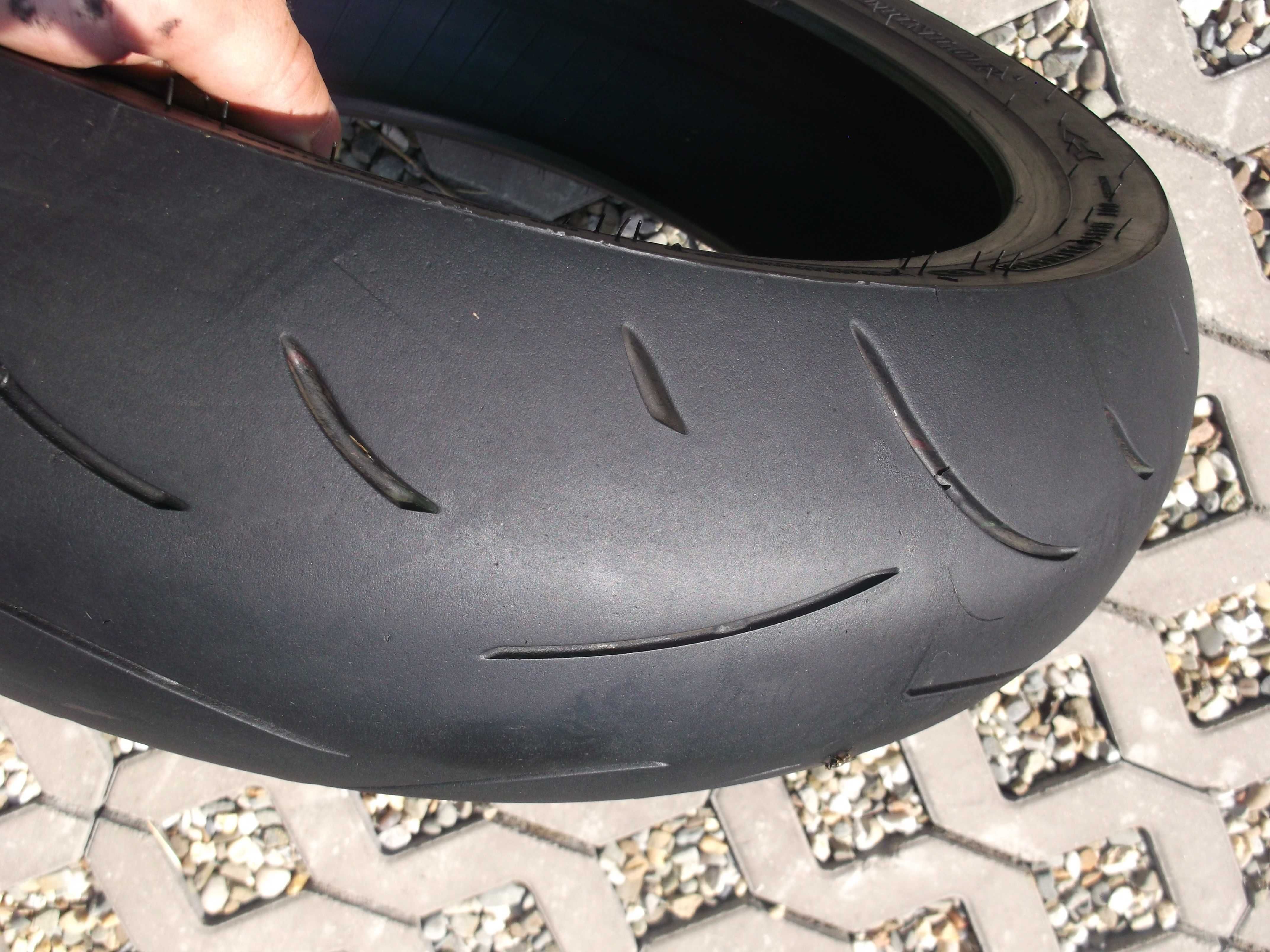 opona 180/55ZR17 Dunlop Sportmax D214 dot0821 2,6mm