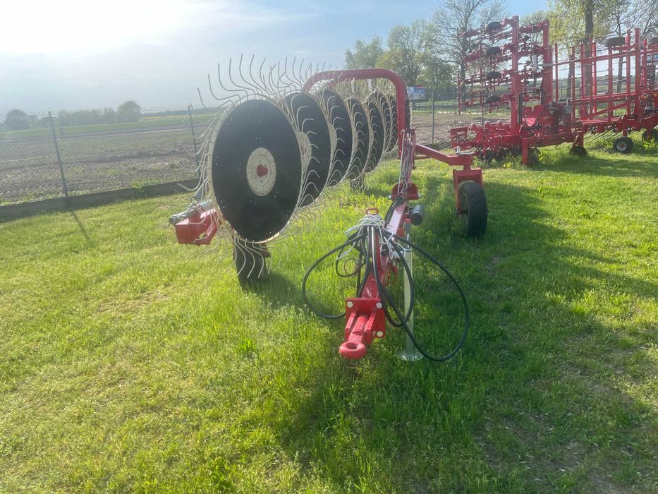Zgrabiarka gwiazdowa ENOROSSI RT/9 INLINE RAKE