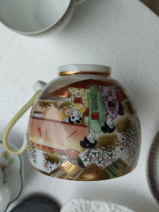 Тройка японского сервиза.